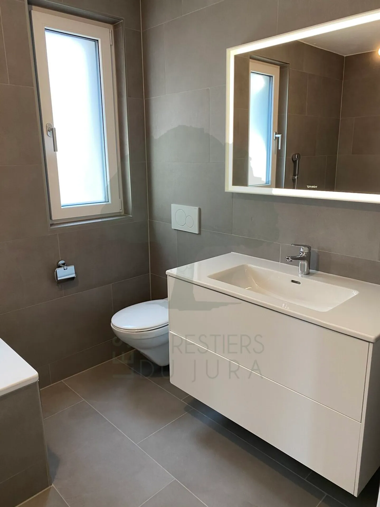 Schönes Architektenhaus mit 4,5 Zimmern auf einer Ebene - Foto 11 von 16