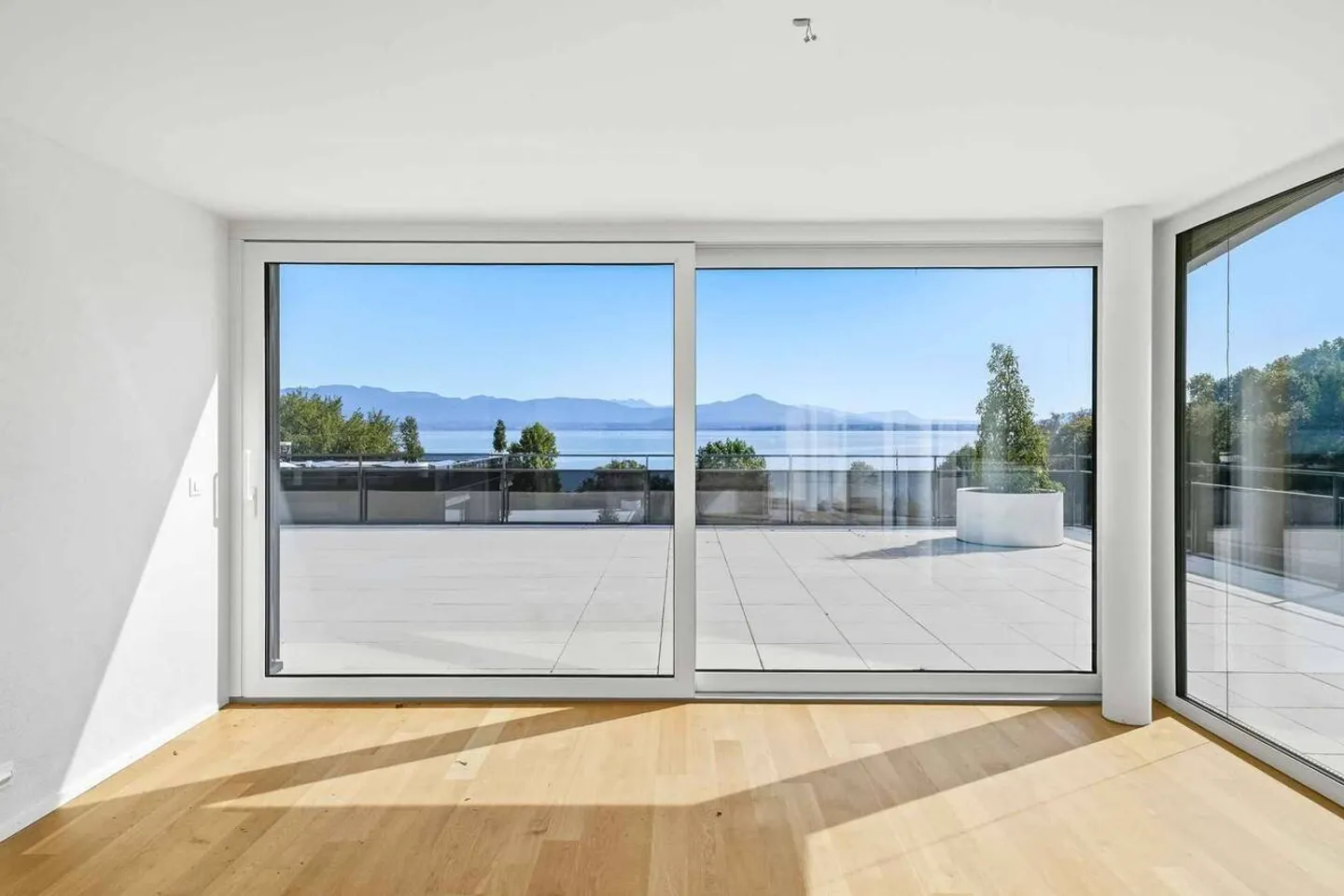 Magnifico attico nuovo di 5.5 stanze Rooftop esclusivo a 360° - Foto 7 di 13