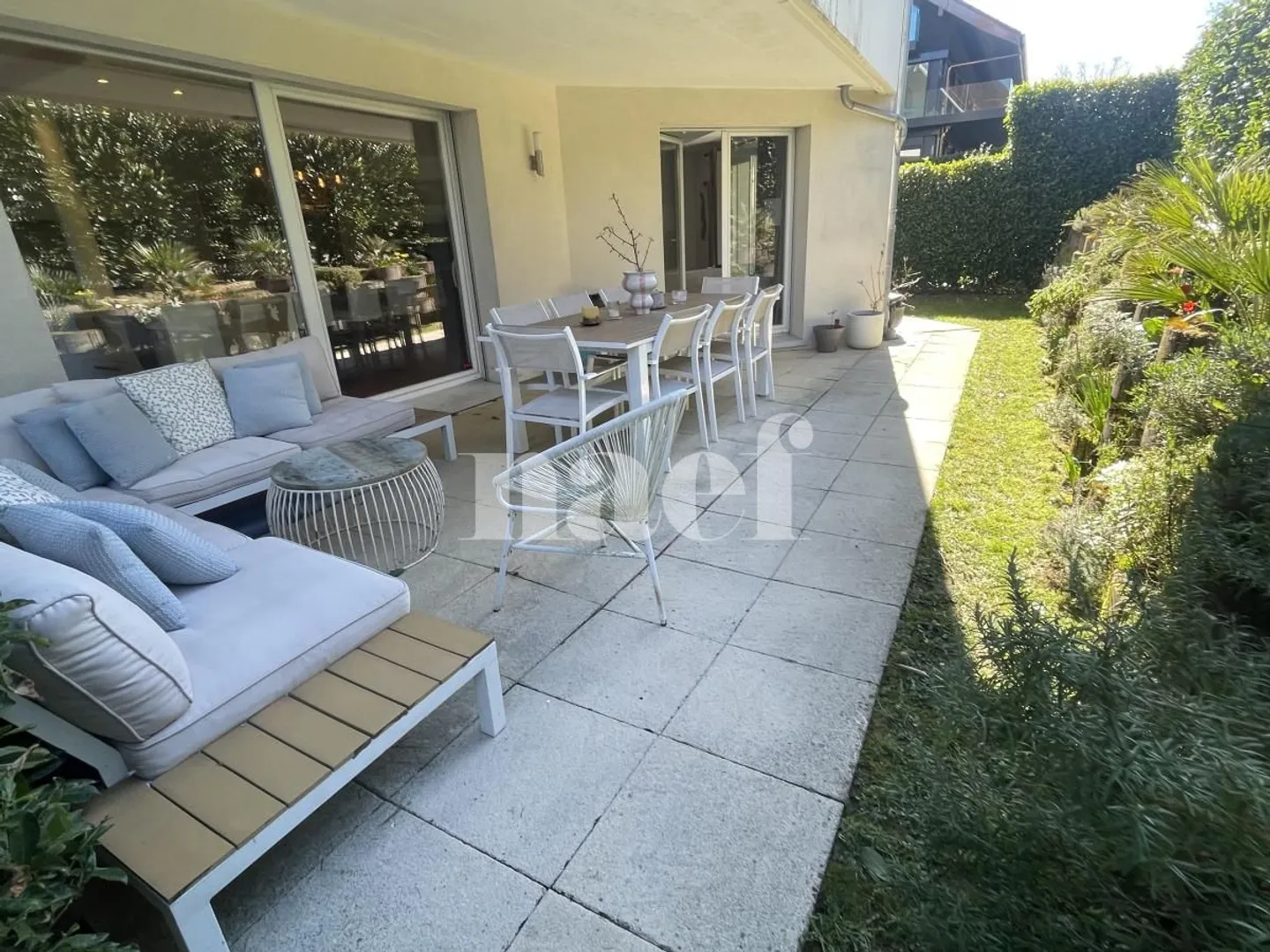 Beautiful modern 4.5-room apartment on the ground floor with terrace and garden - Photo 4 of 12