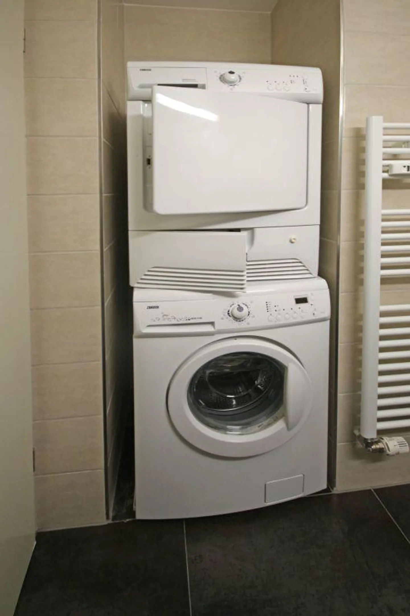 Cerchi un appartamento moderno? - Proprio nel centro con collegamenti ideali! - Foto 6 di 8