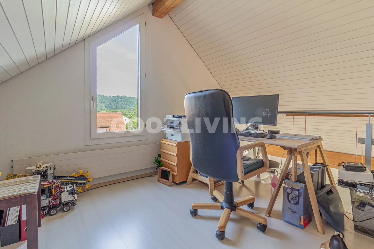 Attique à vendre - Photo 3 sur 4