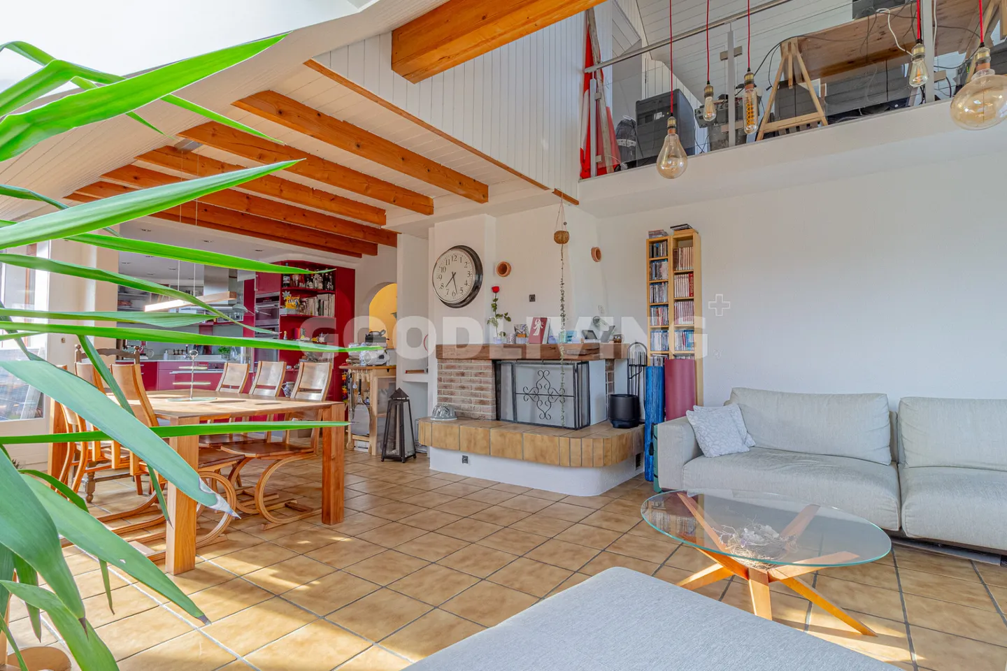 Attique à vendre - Photo 2 sur 4