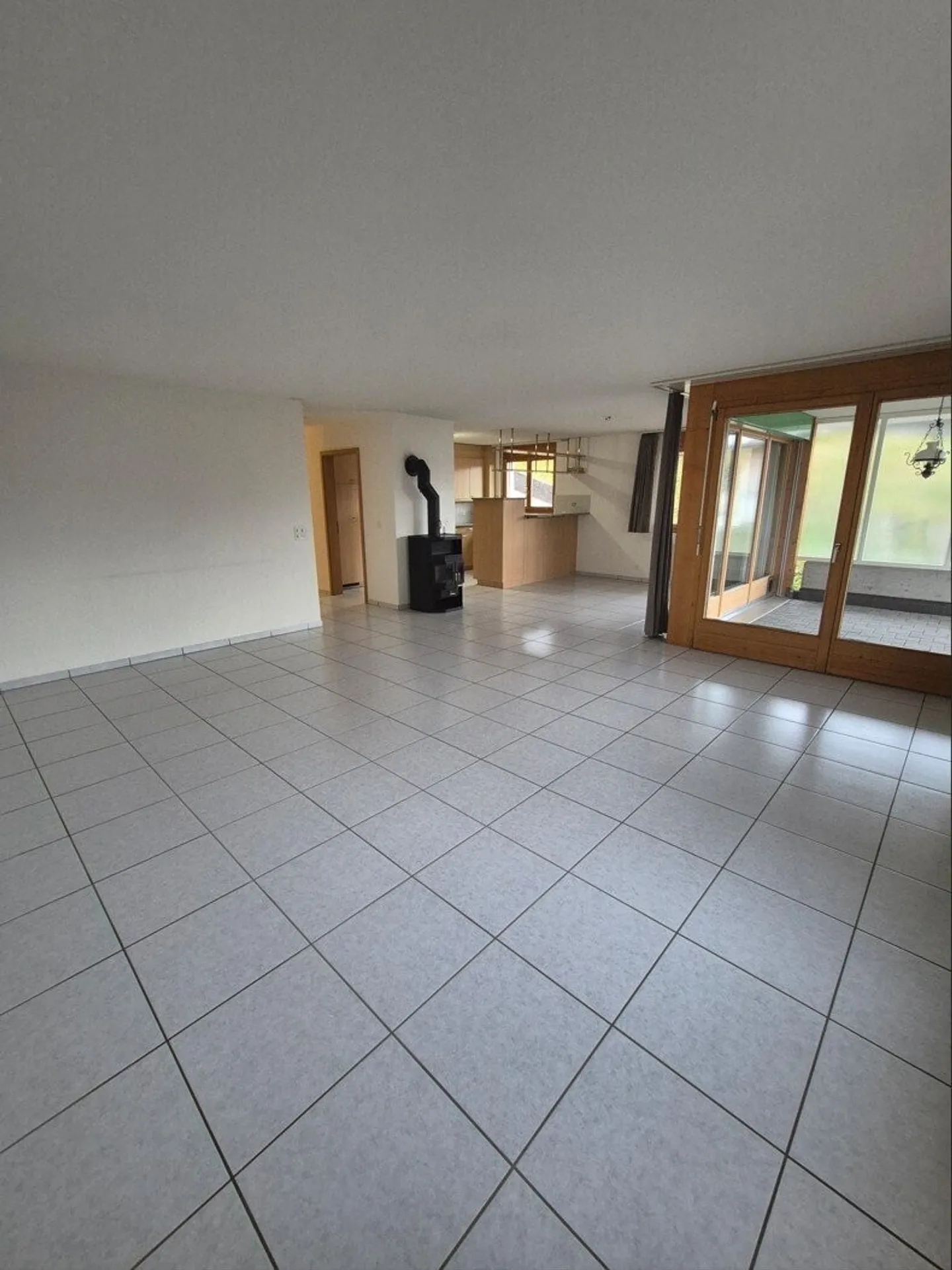 Quiet + Dreamlike View (Half Rent Gifted Upon Move-In) - Photo 4 of 11