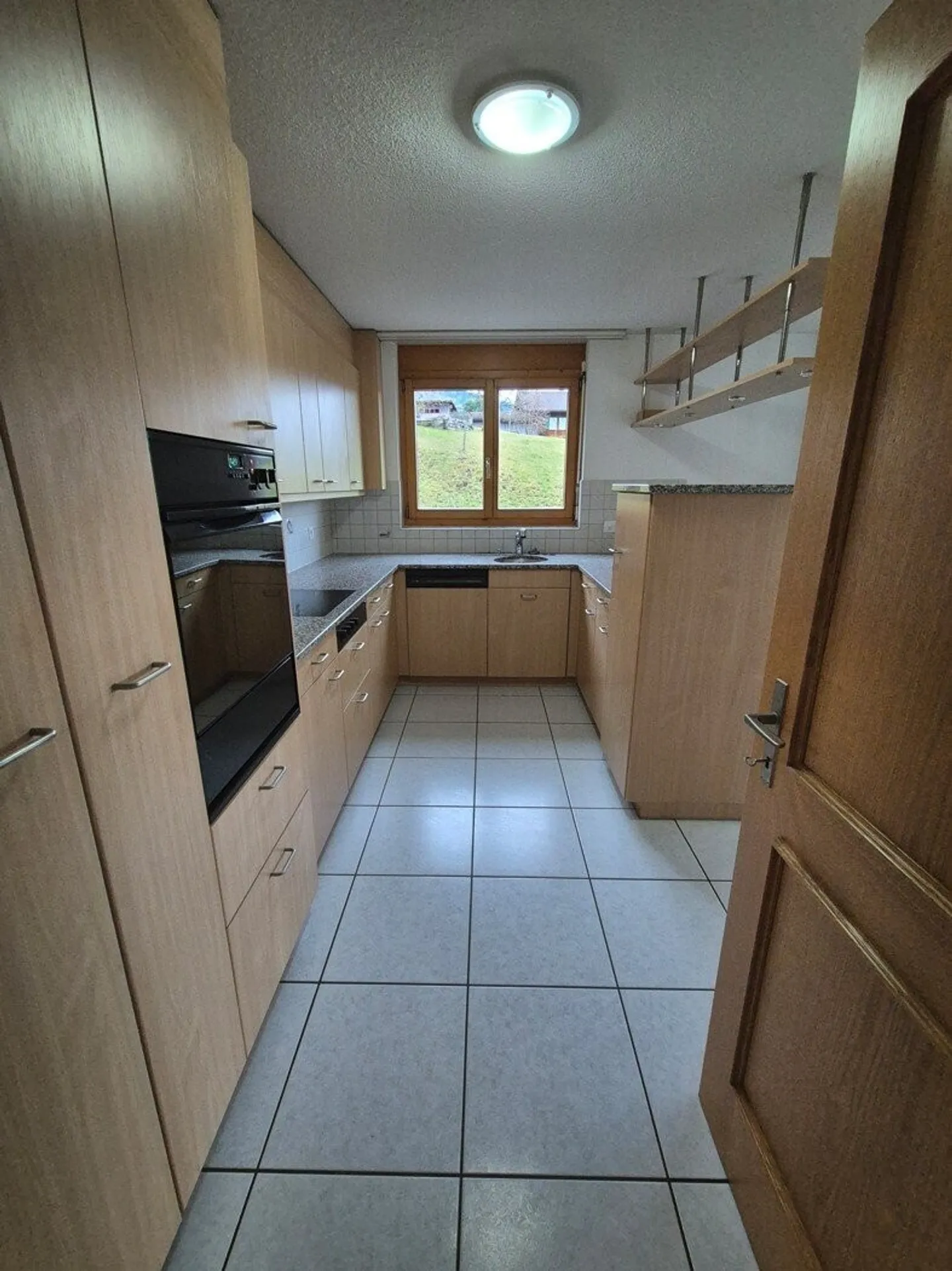 Quiet + Dreamlike View (Half Rent Gifted Upon Move-In) - Photo 2 of 11