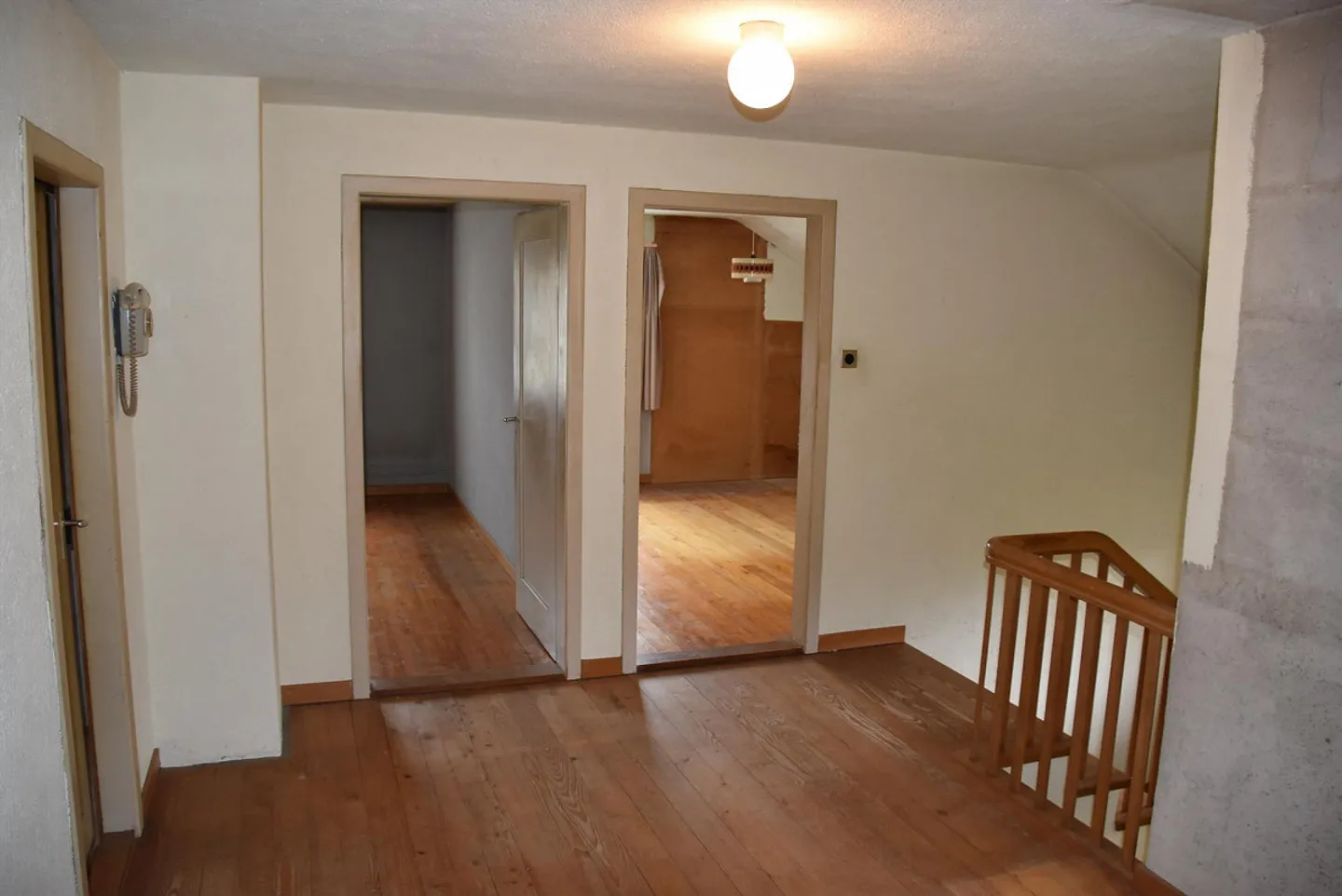 Casa unifamiliare con bisogno di ristrutturazione - Foto 13 di 15