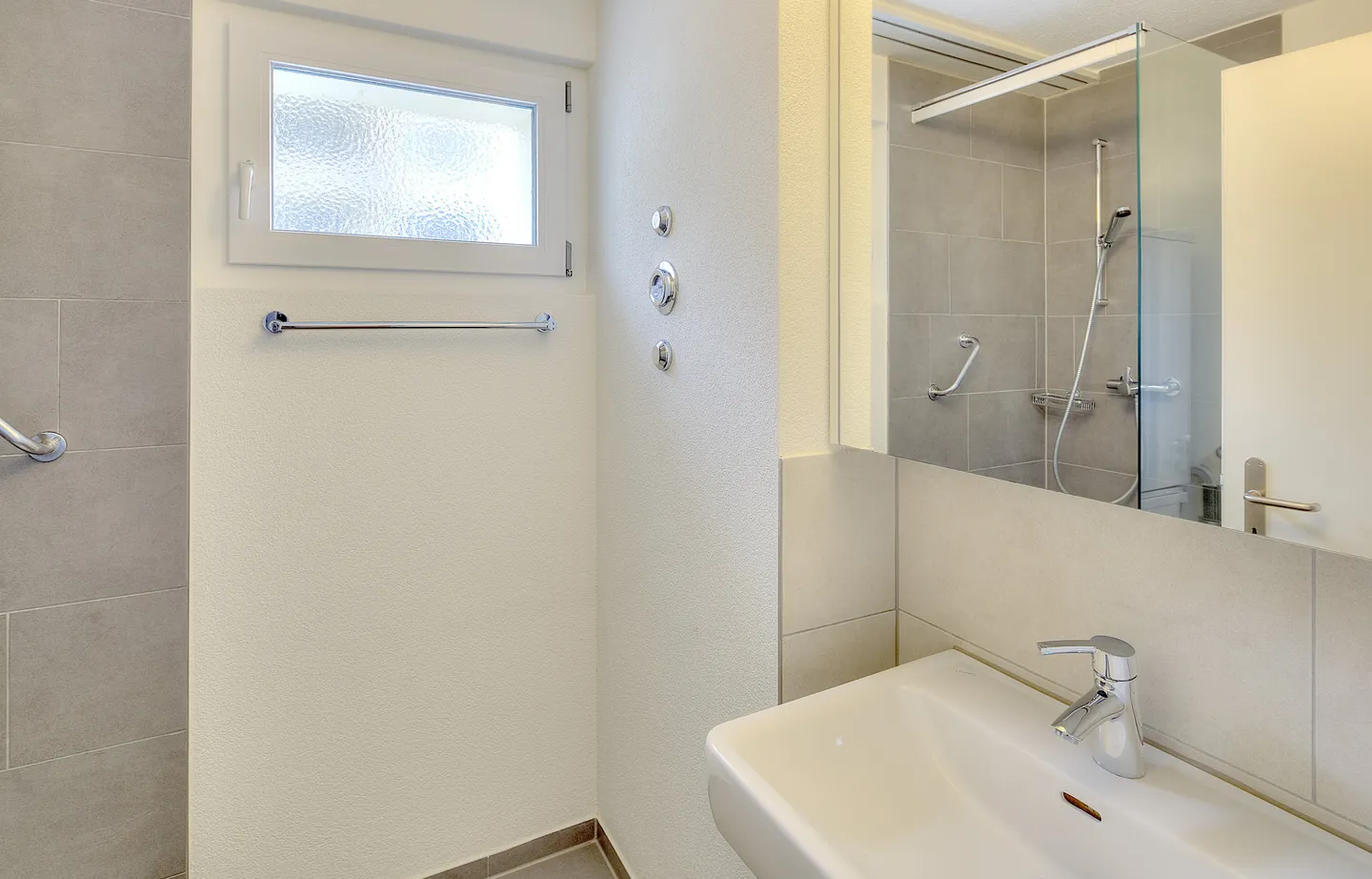 Zentrale Wohnung mit Balkonen - Foto 6 von 12
