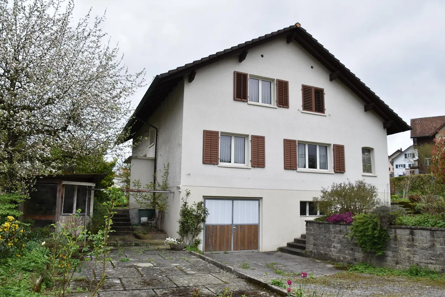 Casa unifamiliare con bisogno di ristrutturazione - Foto 4 di 15