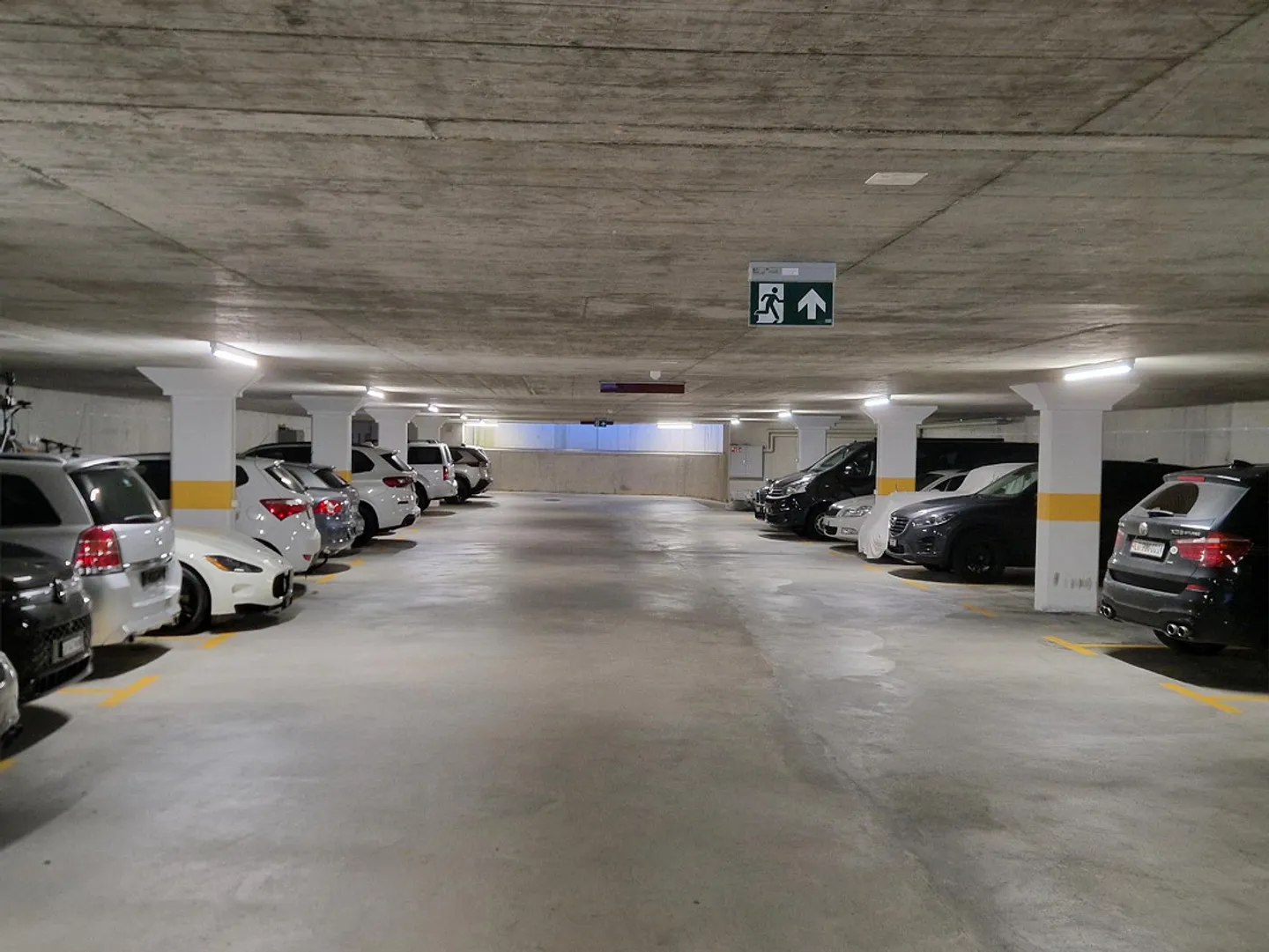 Place de parking dans le garage souterrain, Sonnenstrasse 2, Lucerne-Littau - Photo 2 sur 3