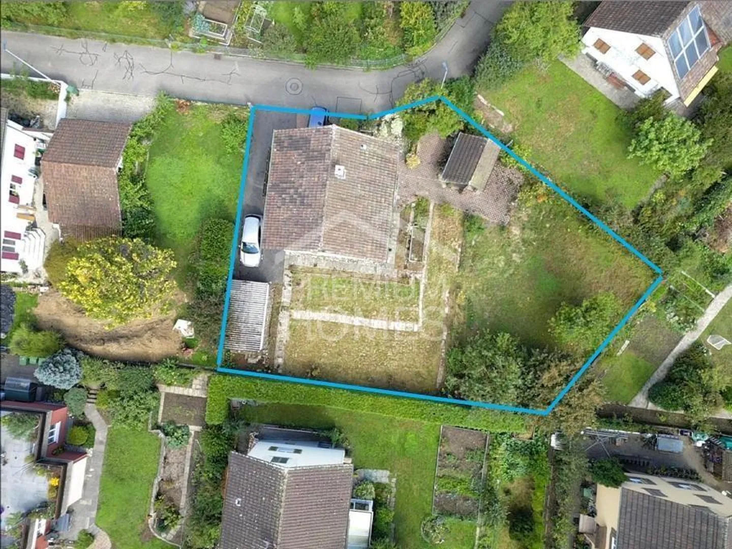 Espace pour des idées : Maison de rêve sur grand terrain - Photo 1 sur 5