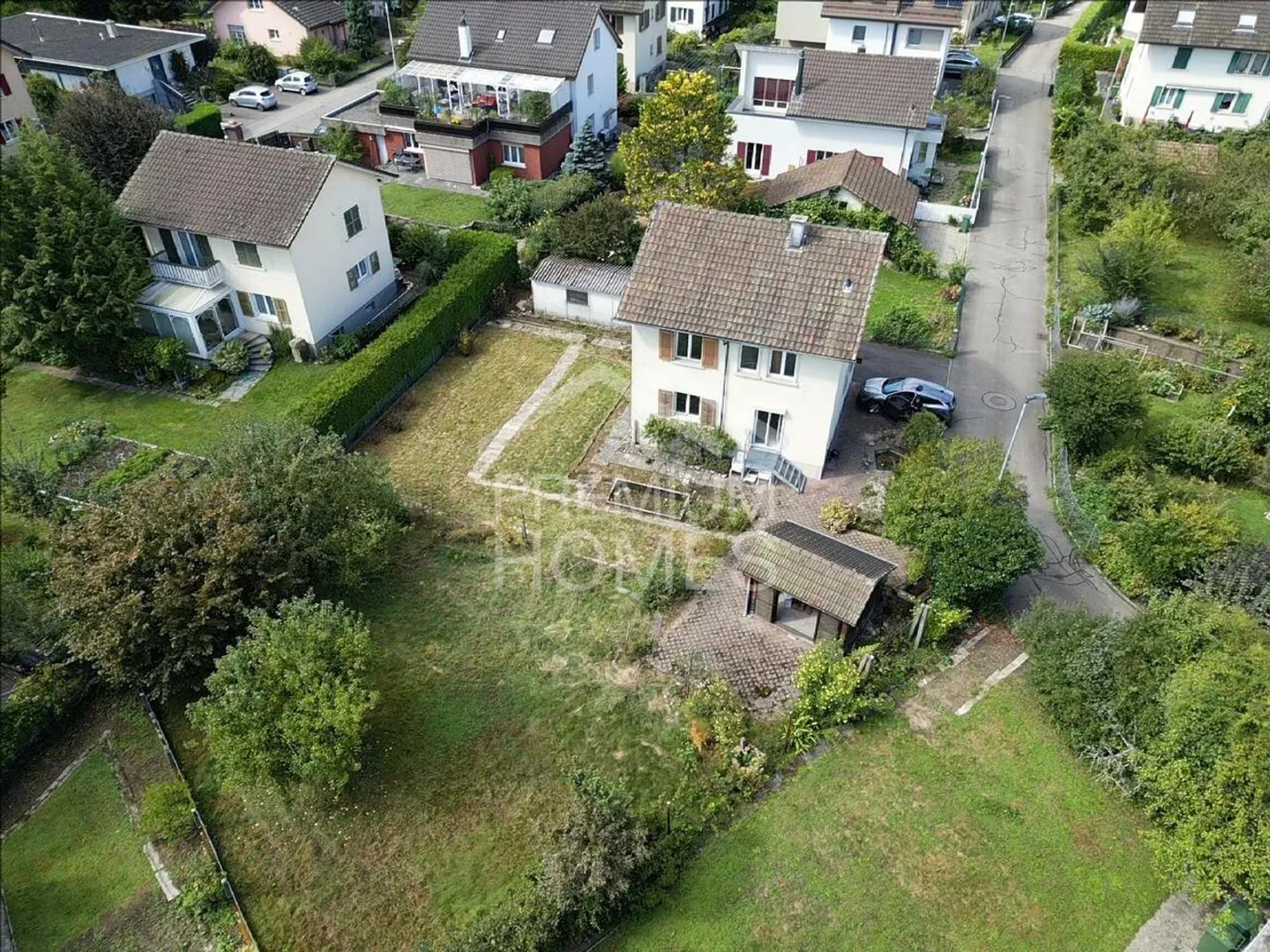 Espace pour des idées : Maison de rêve sur grand terrain - Photo 2 sur 5
