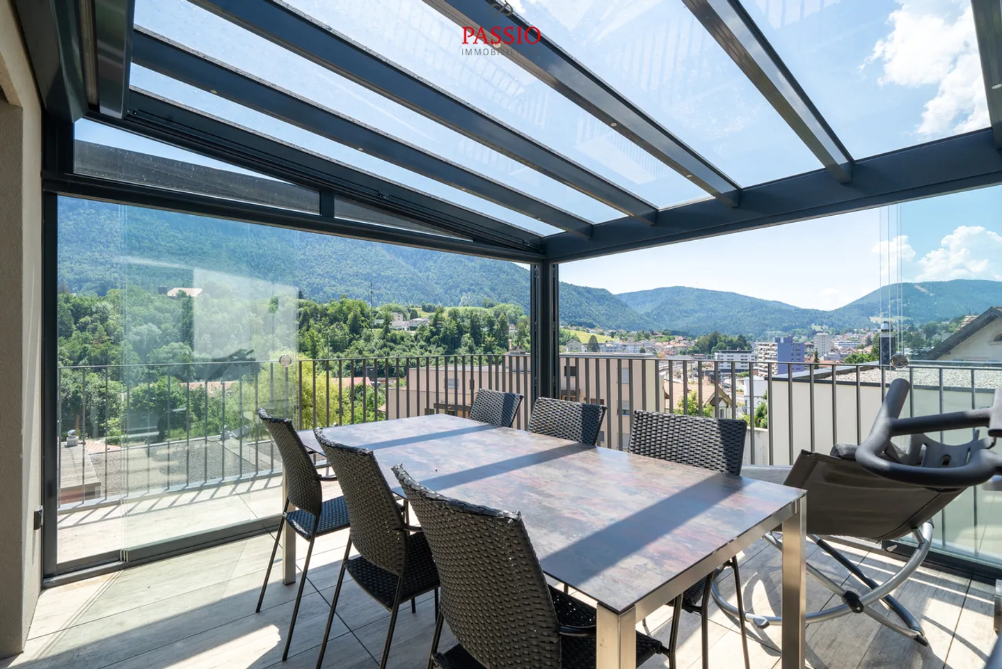 Casa unifamiliare moderna e ben tenuta di 6,5 stanze con vista panoramica - Foto 4 di 36
