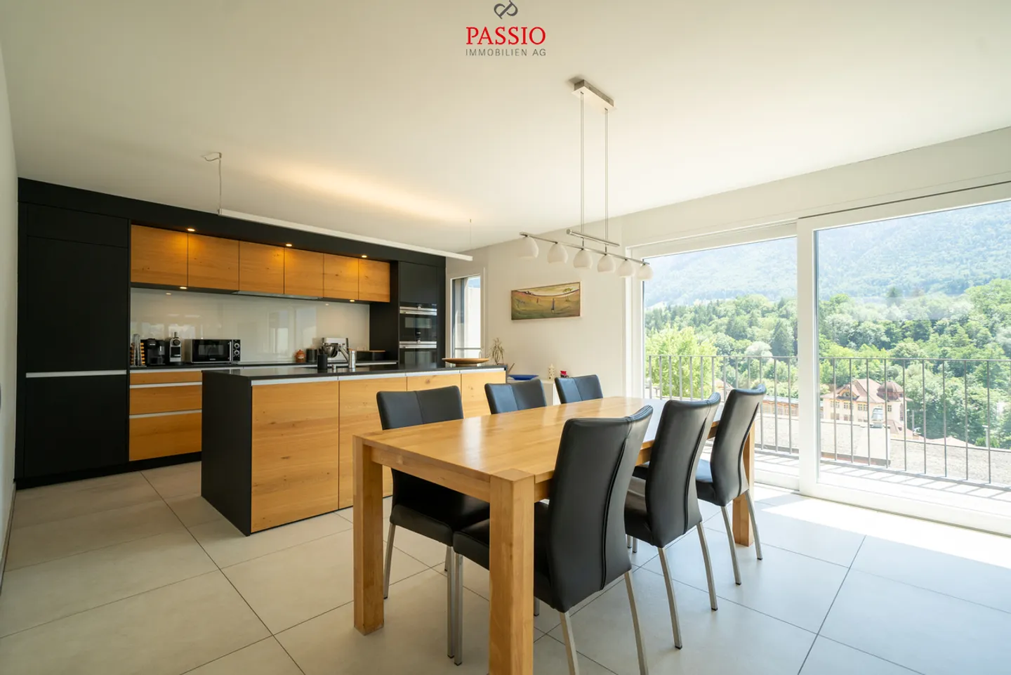 Casa unifamiliare moderna e ben tenuta di 6,5 stanze con vista panoramica - Foto 6 di 36