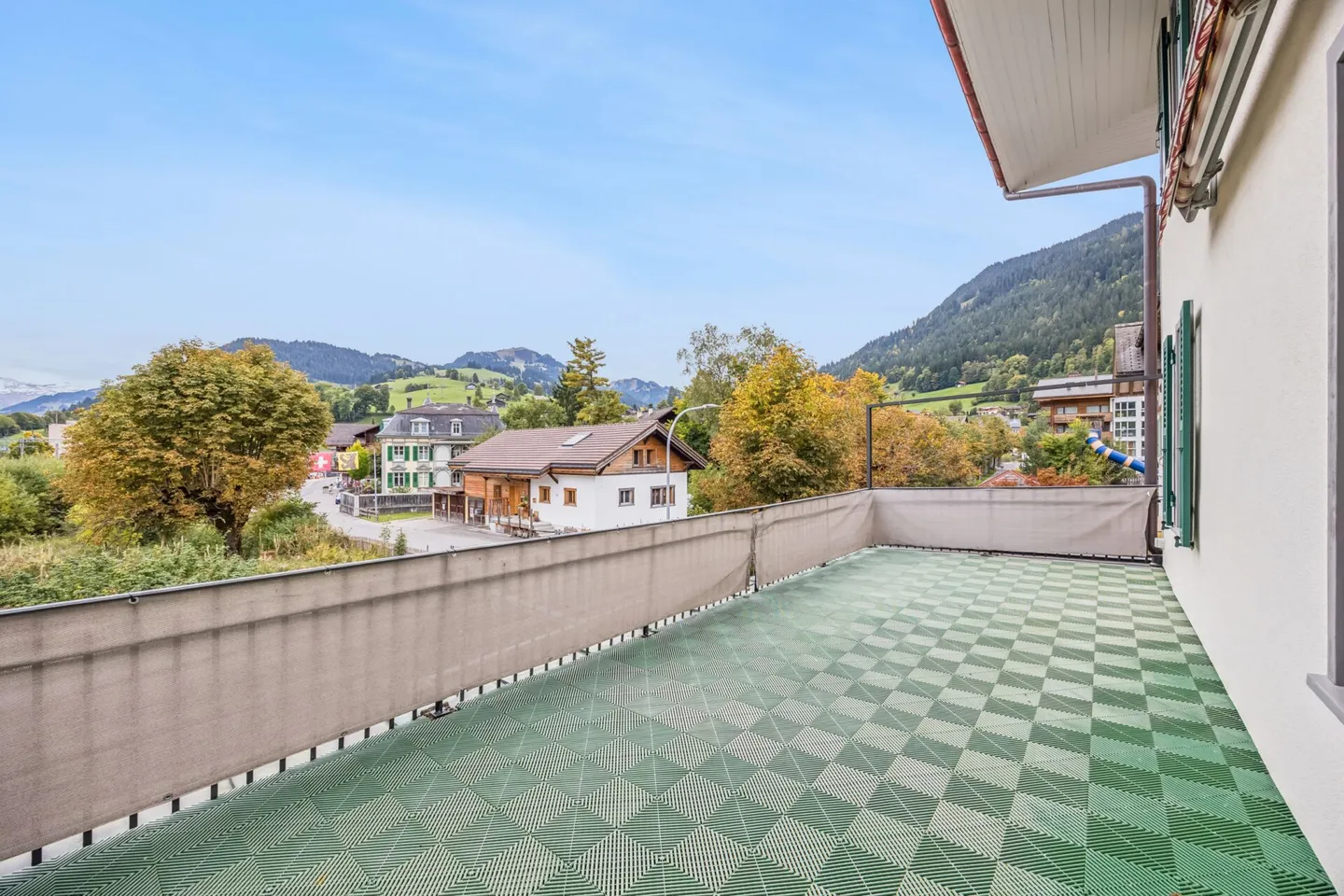 Spacious, renovation-required 4.5-room apartment with great potential - Photo 12 of 13