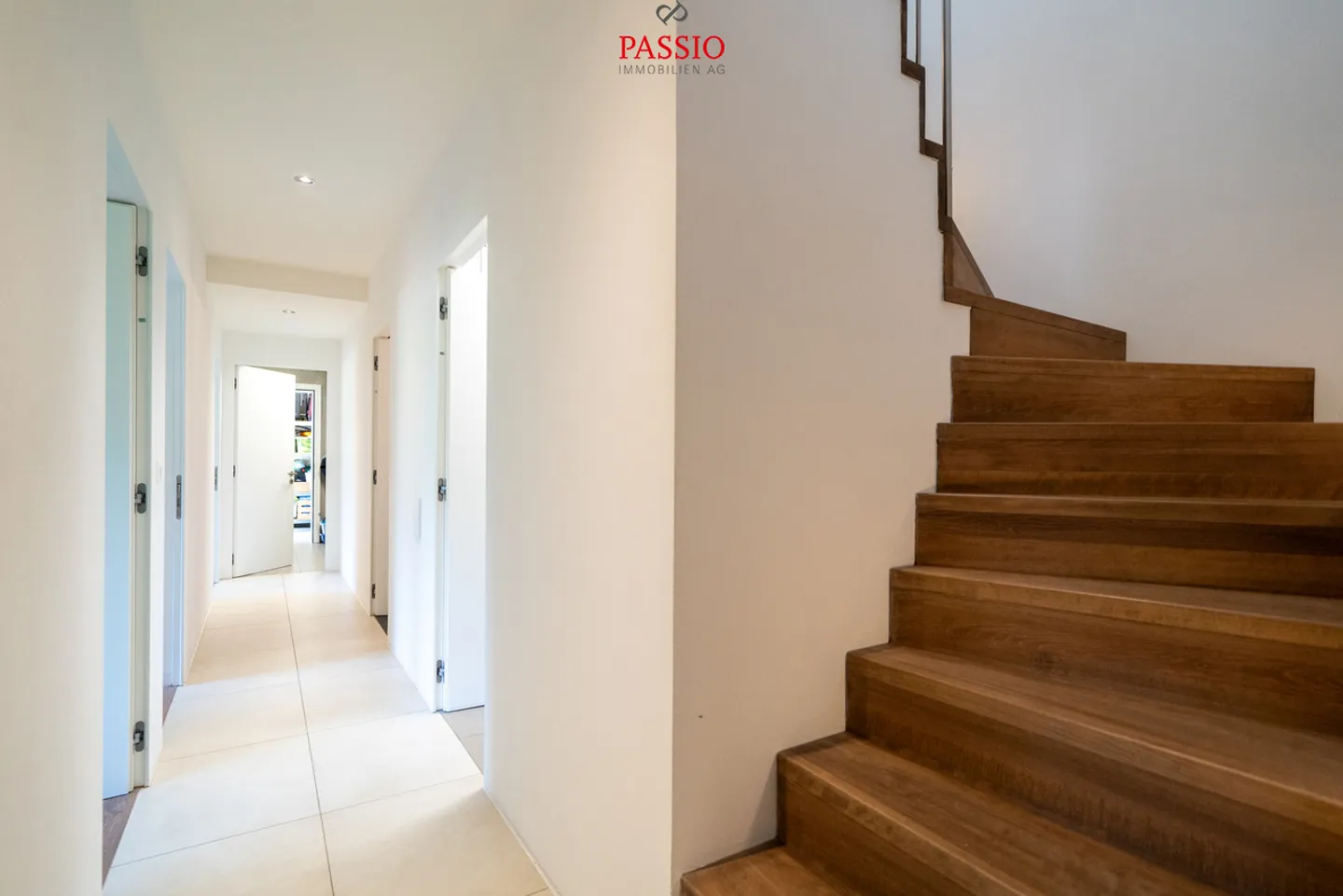 Casa unifamiliare moderna e ben tenuta di 6,5 stanze con vista panoramica - Foto 15 di 36