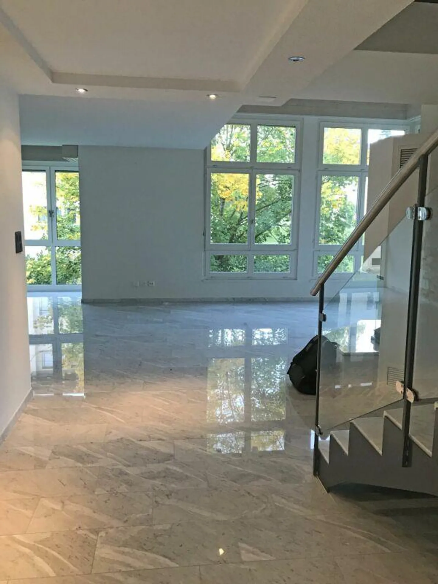 Moderno appartamento attico con grande terrazza - Foto 9 di 18