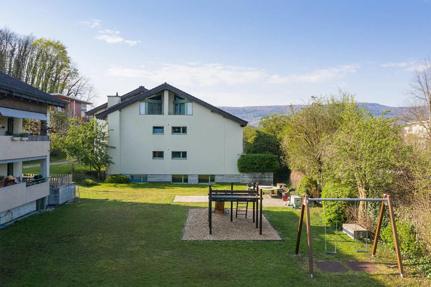 Parking space for rent - Central in Therwil - Photo 3 of 5