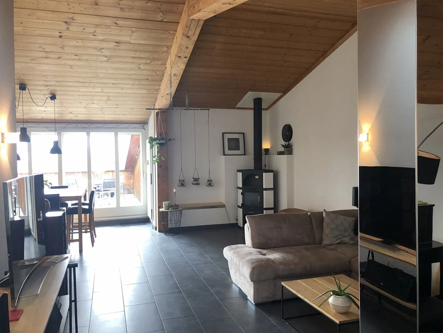 Ce n'est pas votre truc ? Superbe appartement en attique avec terrasse et jardin d'hiver - Photo 1 sur 13