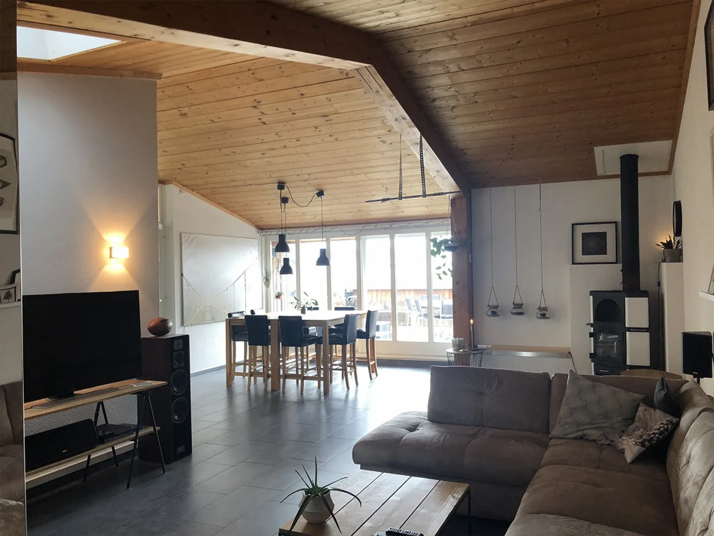Ce n'est pas votre truc ? Superbe appartement en attique avec terrasse et jardin d'hiver - Photo 3 sur 13