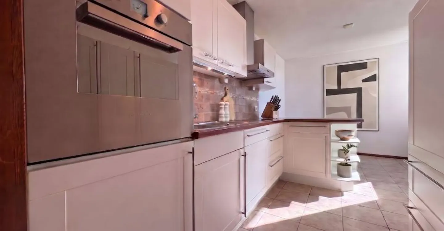 Charming Apartment in Gland - Photo 4 of 13