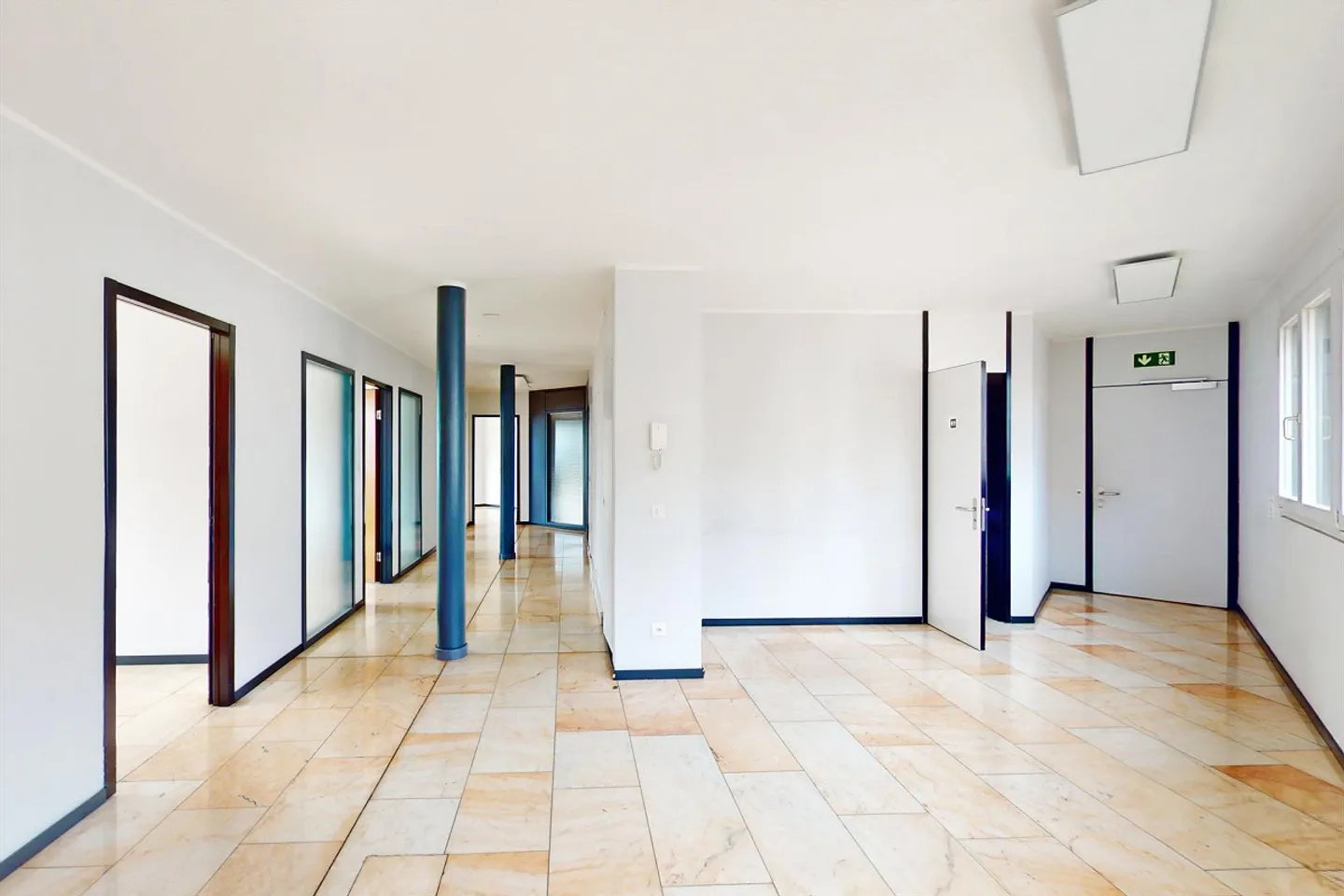 Prestigeträchtiger Büroraum in Mendrisio - 170 m² funktional und hell - Foto 1 von 9