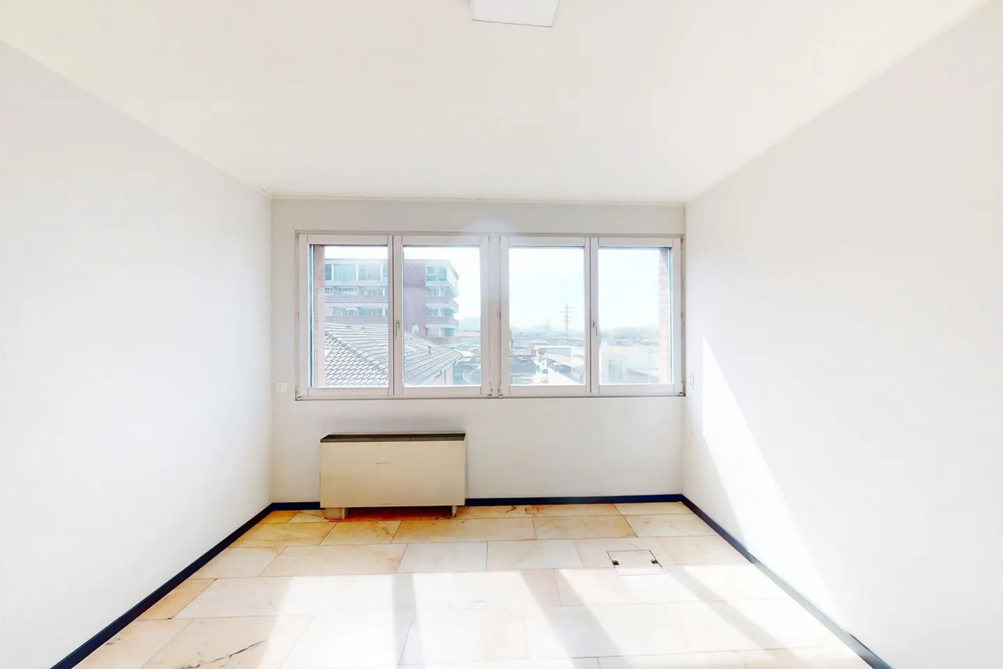 Prestigeträchtiger Büroraum in Mendrisio - 170 m² funktional und hell - Foto 7 von 9