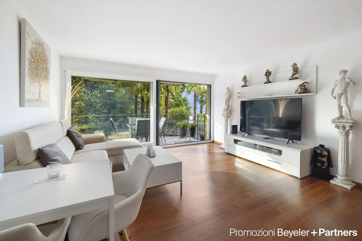 Appartamento da sogno di 3,5 stanze con vista e piscina a Muralto - Foto 6 di 17