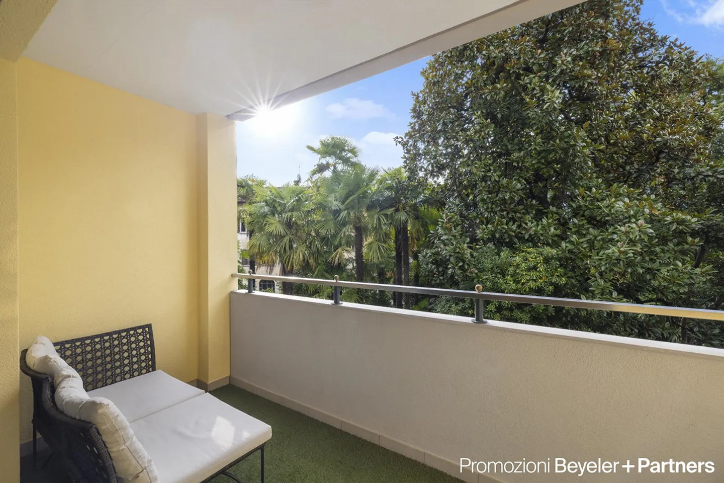 Appartamento da sogno di 3,5 stanze con vista e piscina a Muralto - Foto 12 di 17