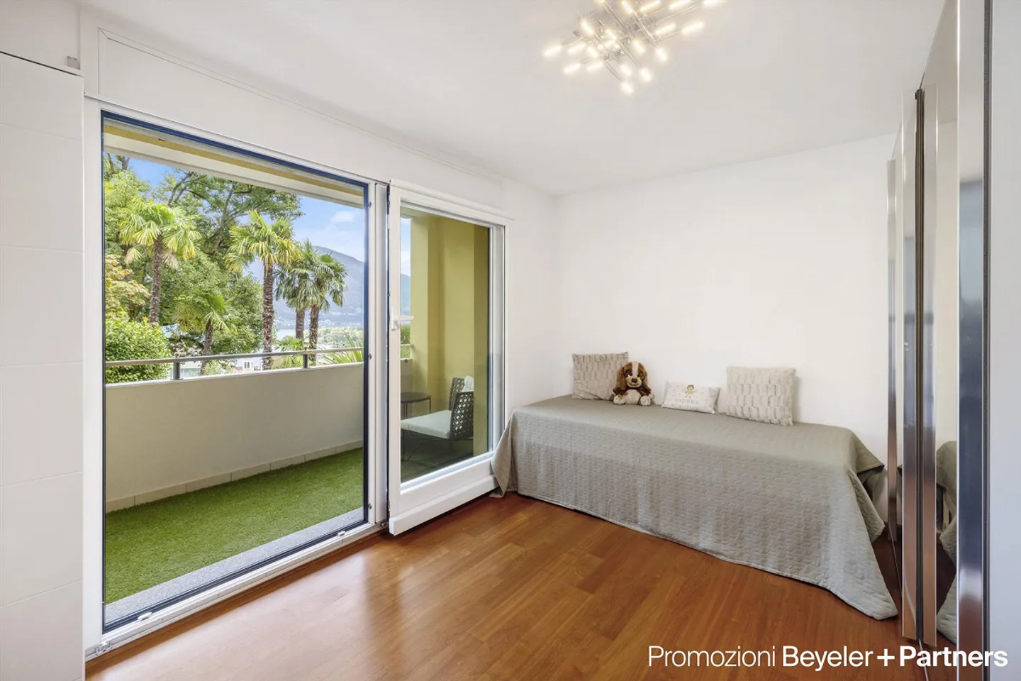 Appartamento da sogno di 3,5 stanze con vista e piscina a Muralto - Foto 13 di 17