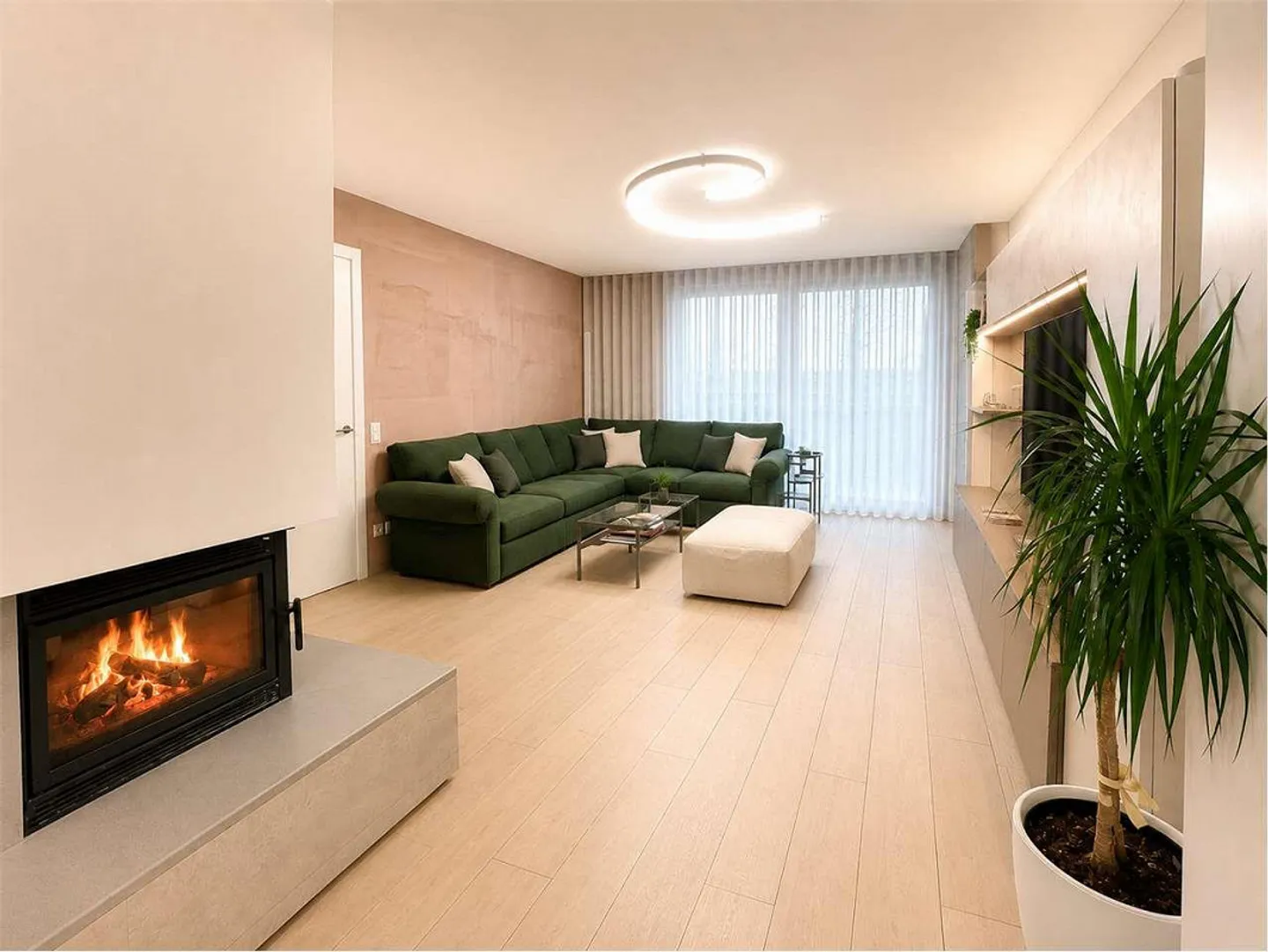 Appartamento moderno con vista lago - Foto 1 di 13