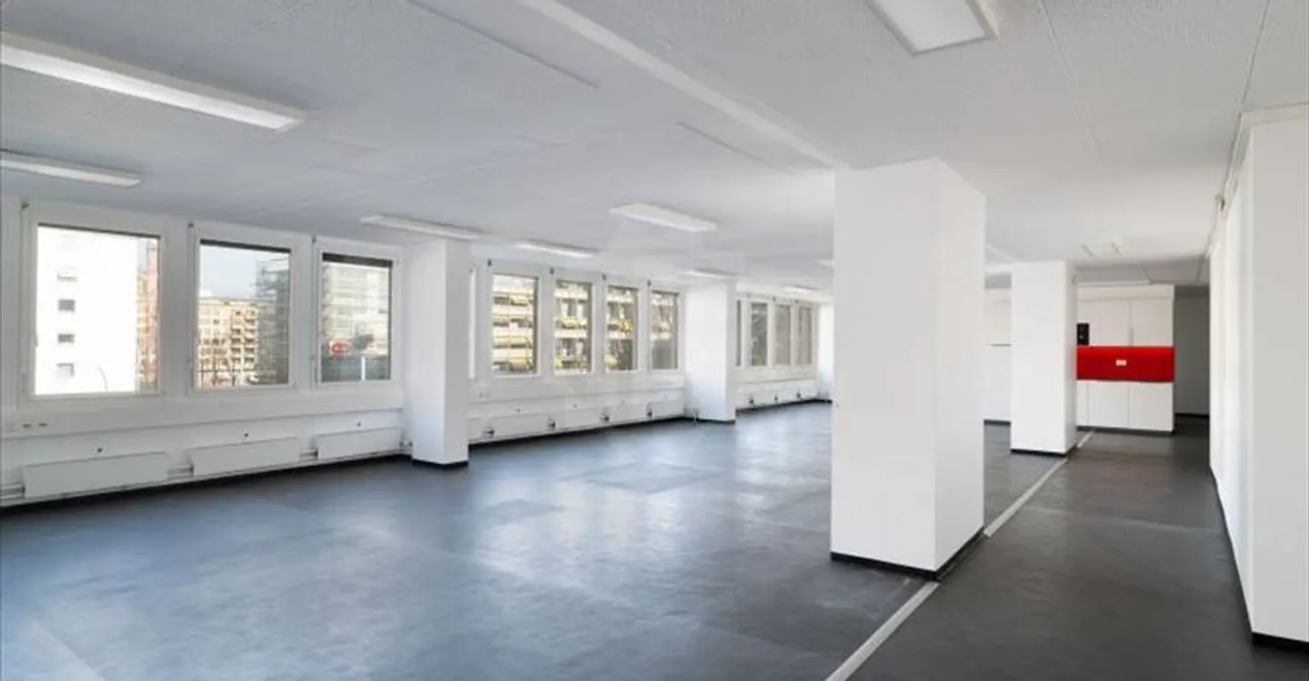 Spazio ufficio in affitto - Foto 3 di 12