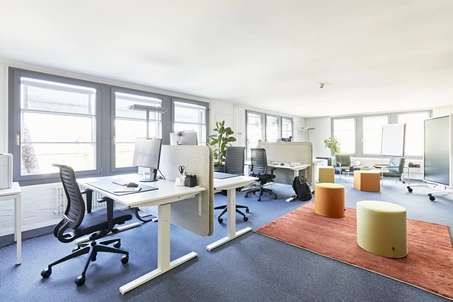 Your Office in the Carba Area - Photo 3 of 4