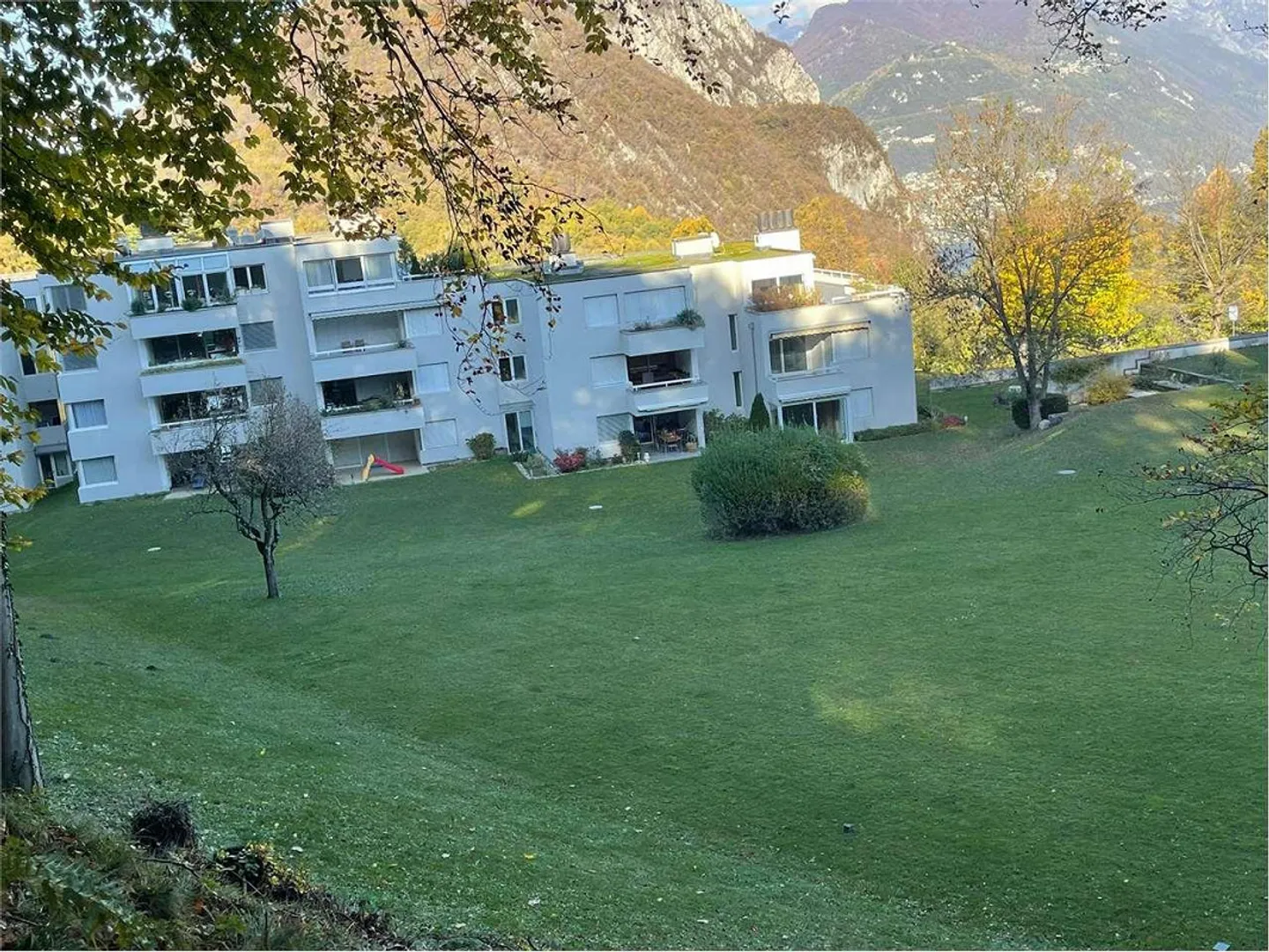 Appartamento moderno con vista lago - Foto 11 di 13