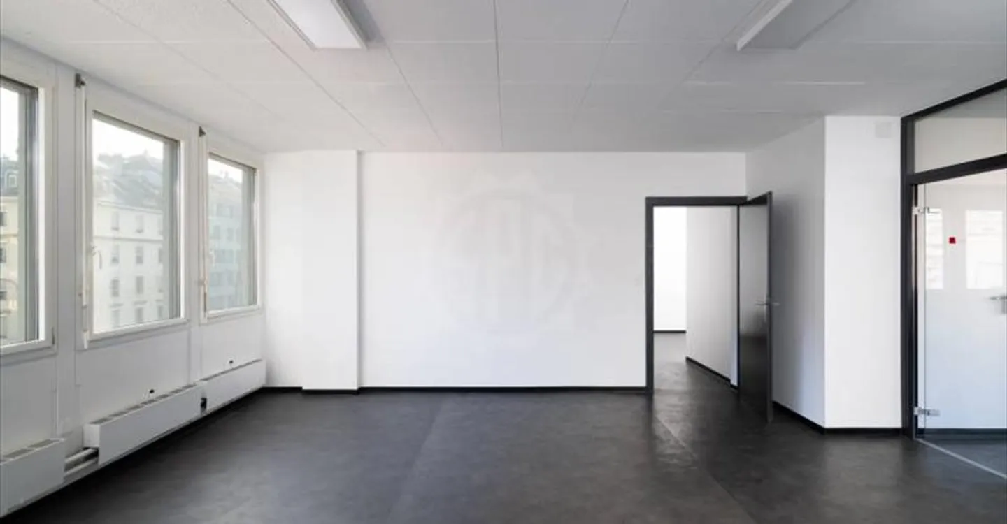 Spazio ufficio in affitto - Foto 7 di 12