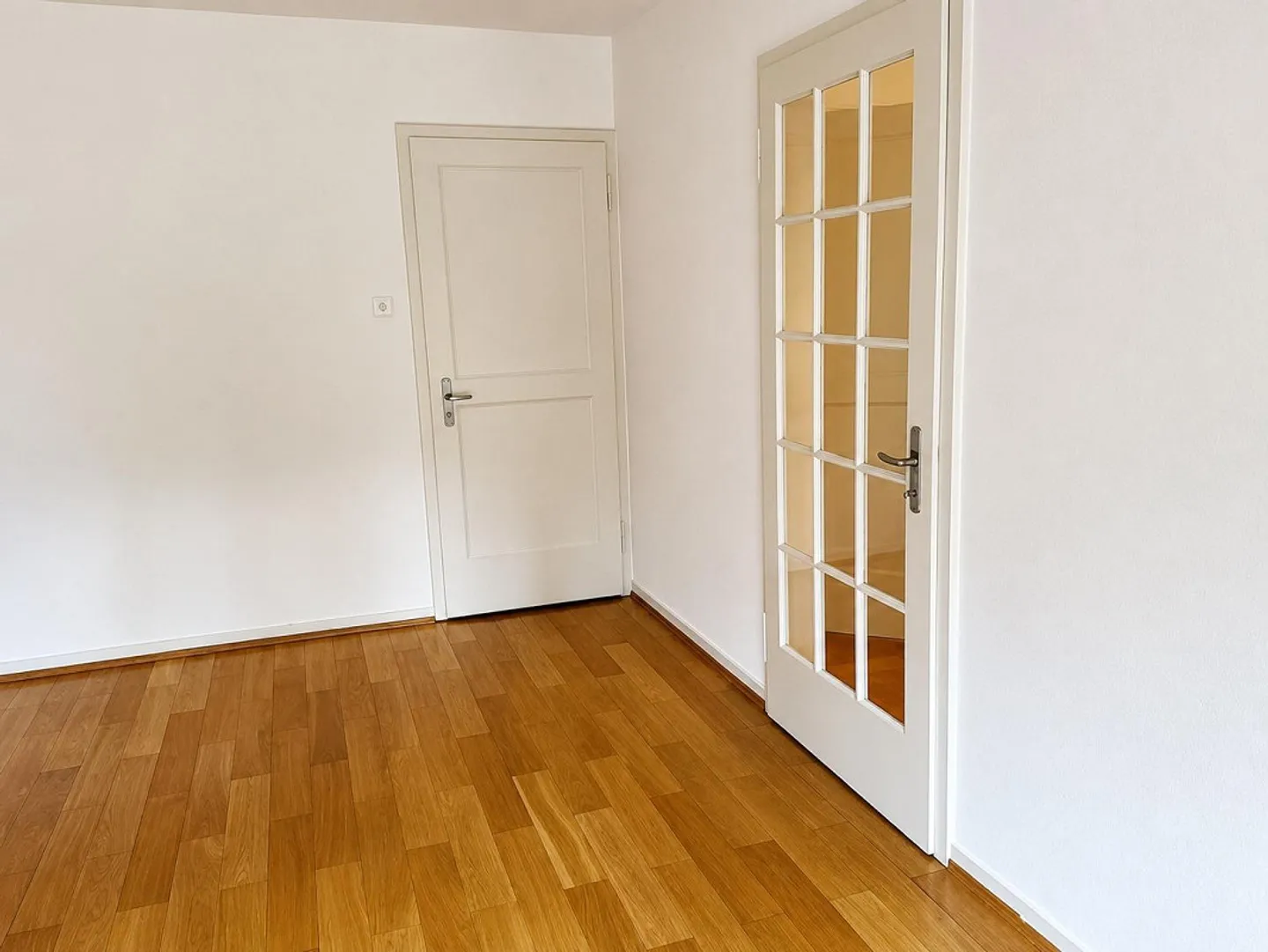 Appartement ancien de 3 pièces - Photo 3 sur 8
