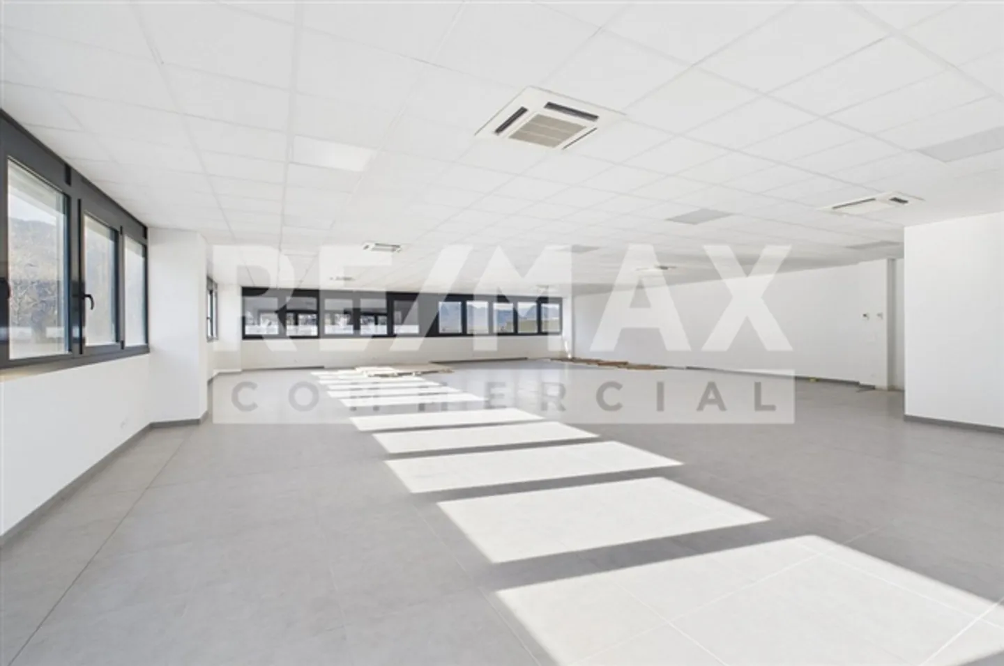 Appartamento - Foto 3 di 13