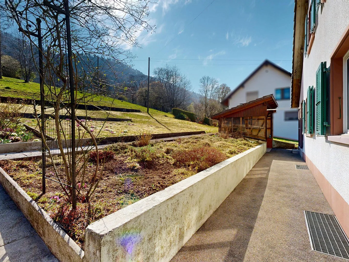 4.5-Room Single-Family House in Idyllic Surroundings - Photo 9 of 11