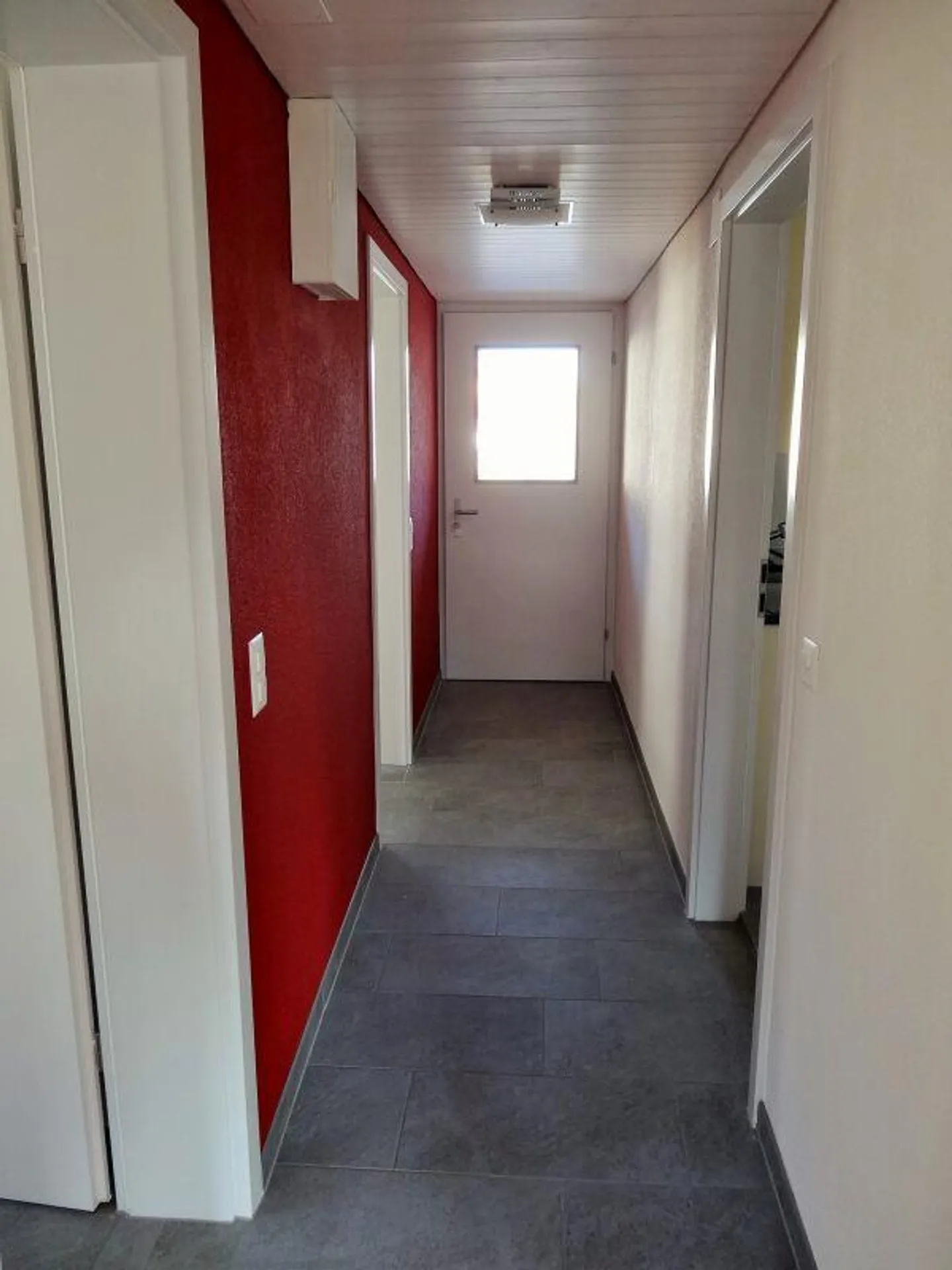 Heimelige Wohnung im Herzen von Hofen SH - Foto 3 von 6