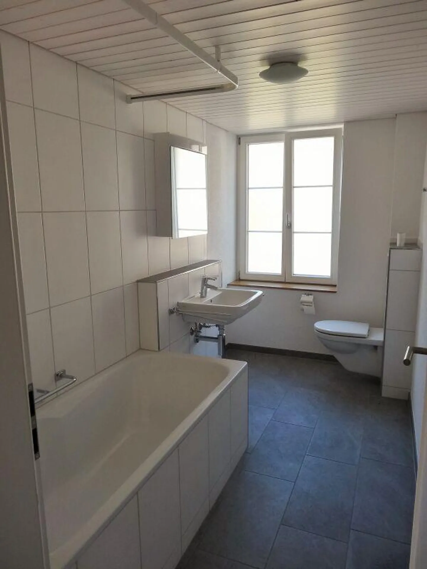 Heimelige Wohnung im Herzen von Hofen SH - Foto 5 von 6