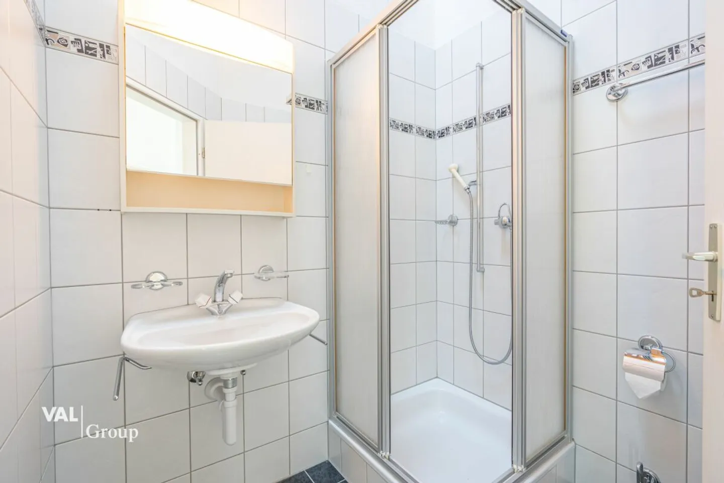 Charming 4.5 Room Attic - Photo 9 of 11