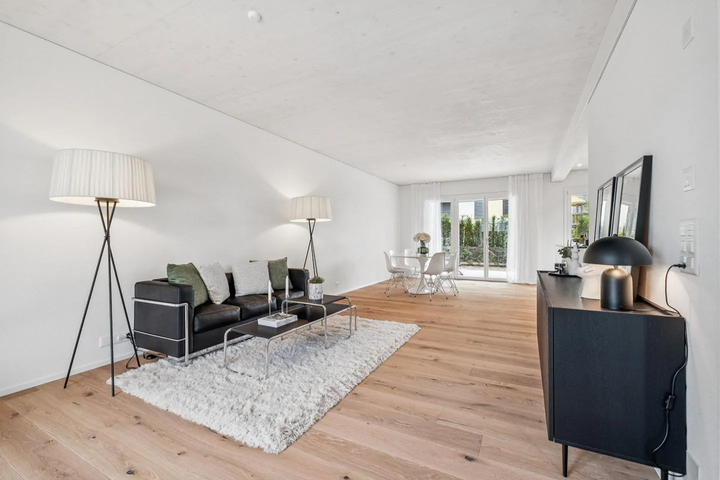 Maison de 6 pièces finie avec coin salon de jardin confortable - Photo 2 sur 8