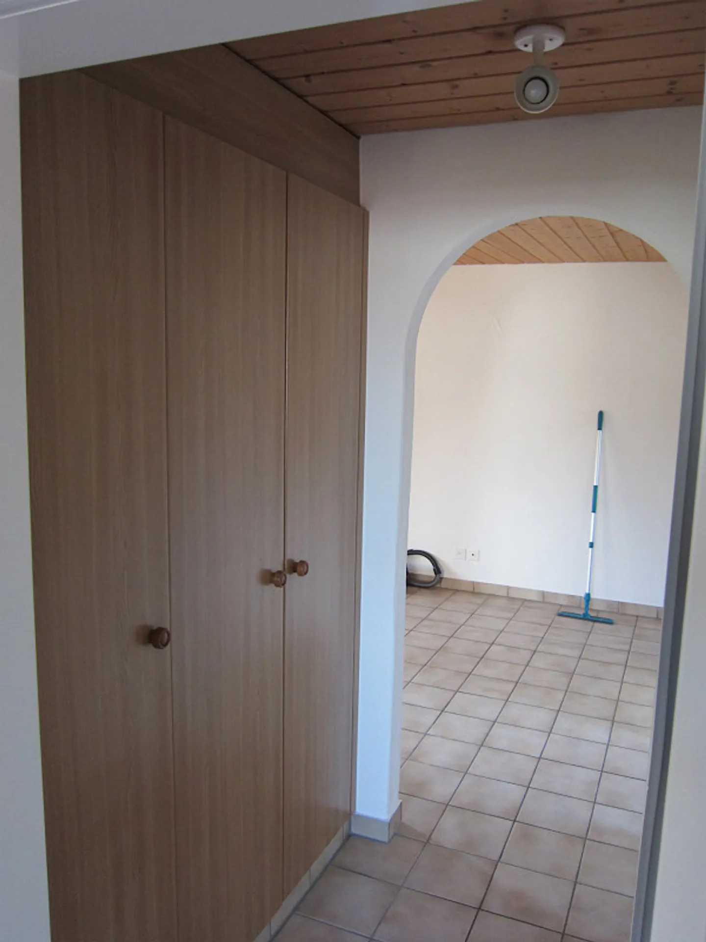 Appartement lumineux 2,5 pièces 1er étage - Photo 7 sur 14