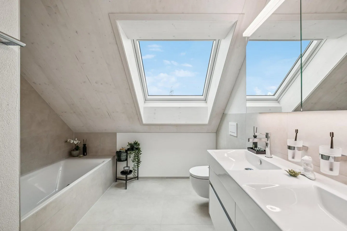 Maison de 6 pièces finie avec coin salon de jardin confortable - Photo 7 sur 8