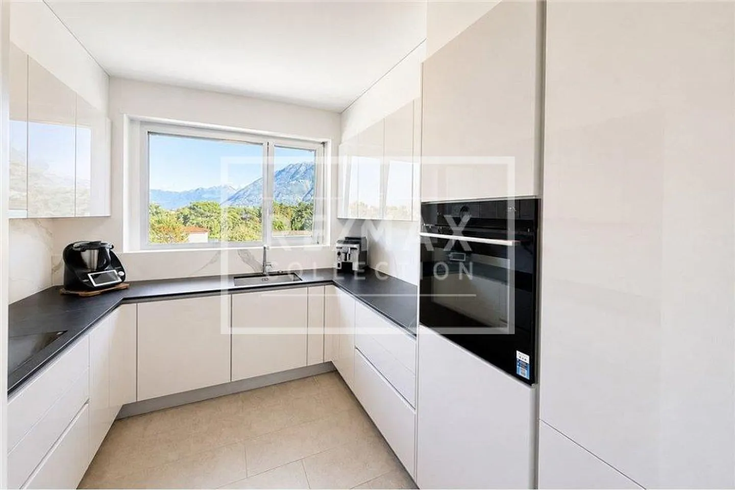 Emplacement privilégié à Ascona - Grand appartement en attique - Photo 5 sur 13
