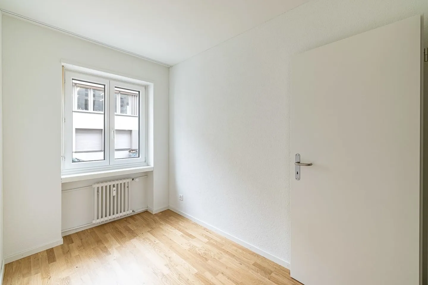Central Apartment - Photo 4 of 7