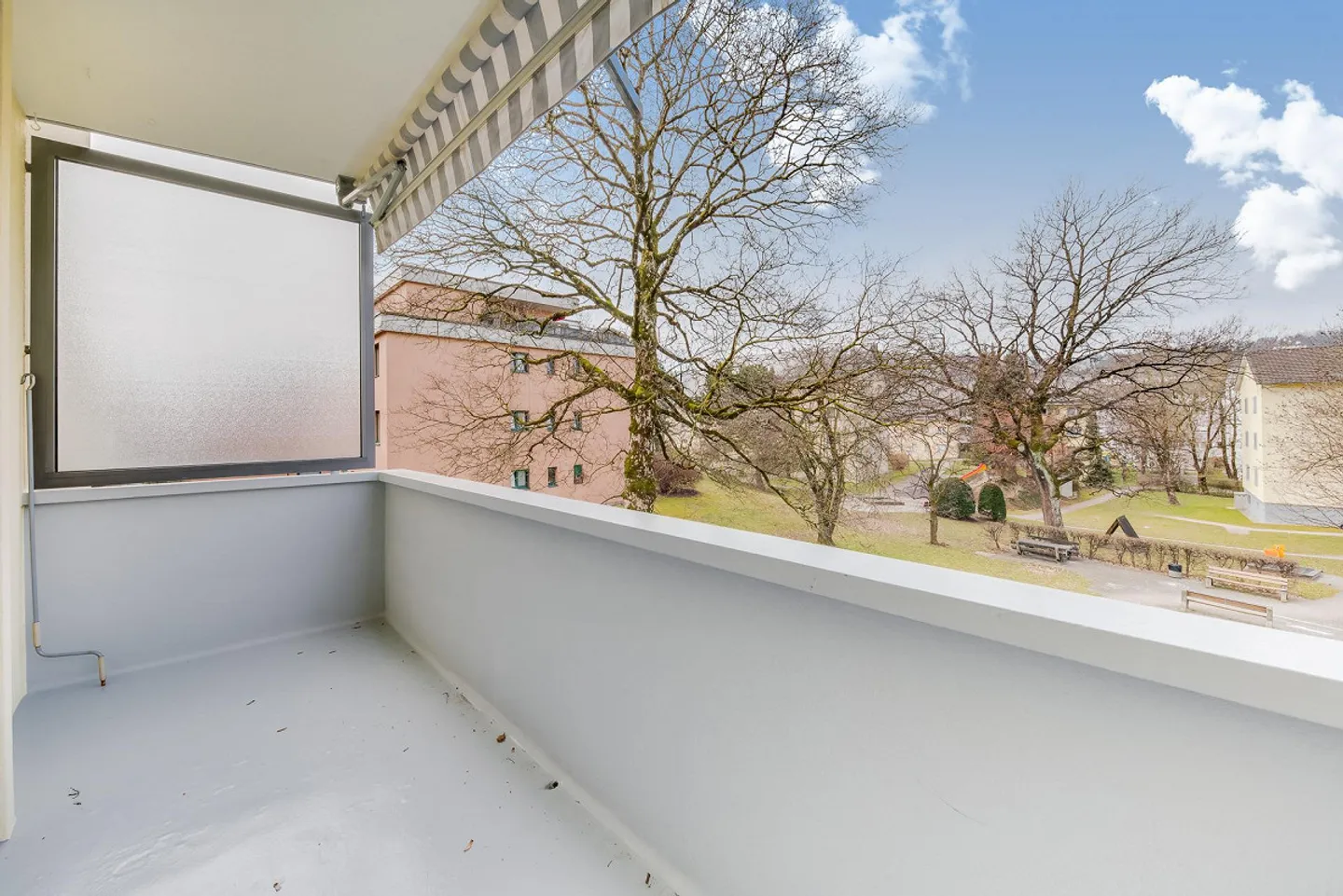 Charming - close to the center - Your new home! - Photo 10 of 10