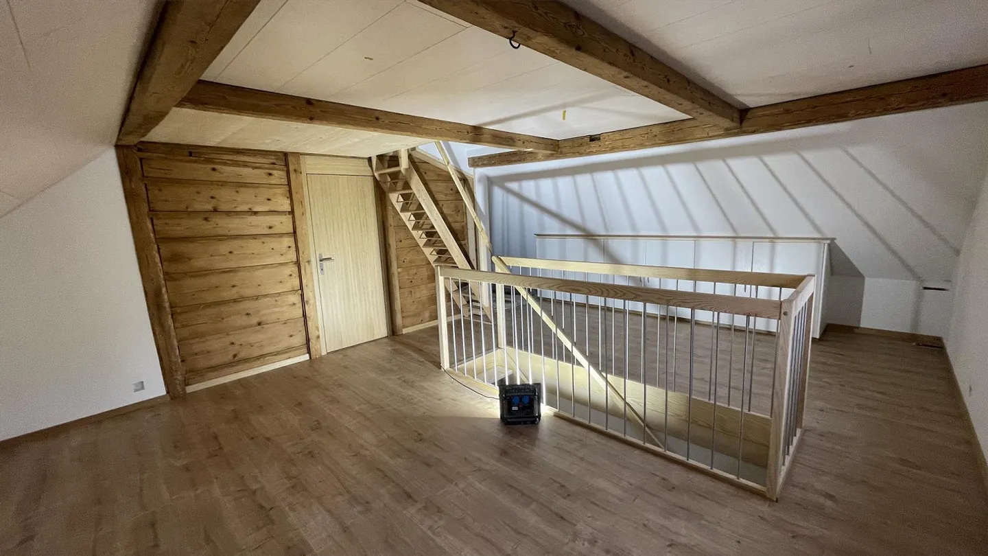 4 Room Apartment - Photo 8 of 12