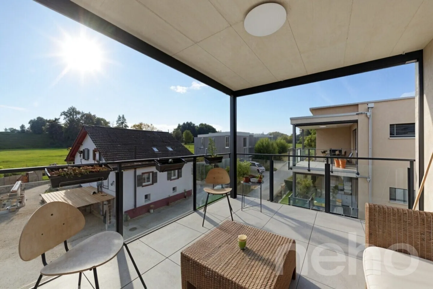 Attico esposto a sud in una zona tranquilla tra città e campagna - Foto 2 di 12