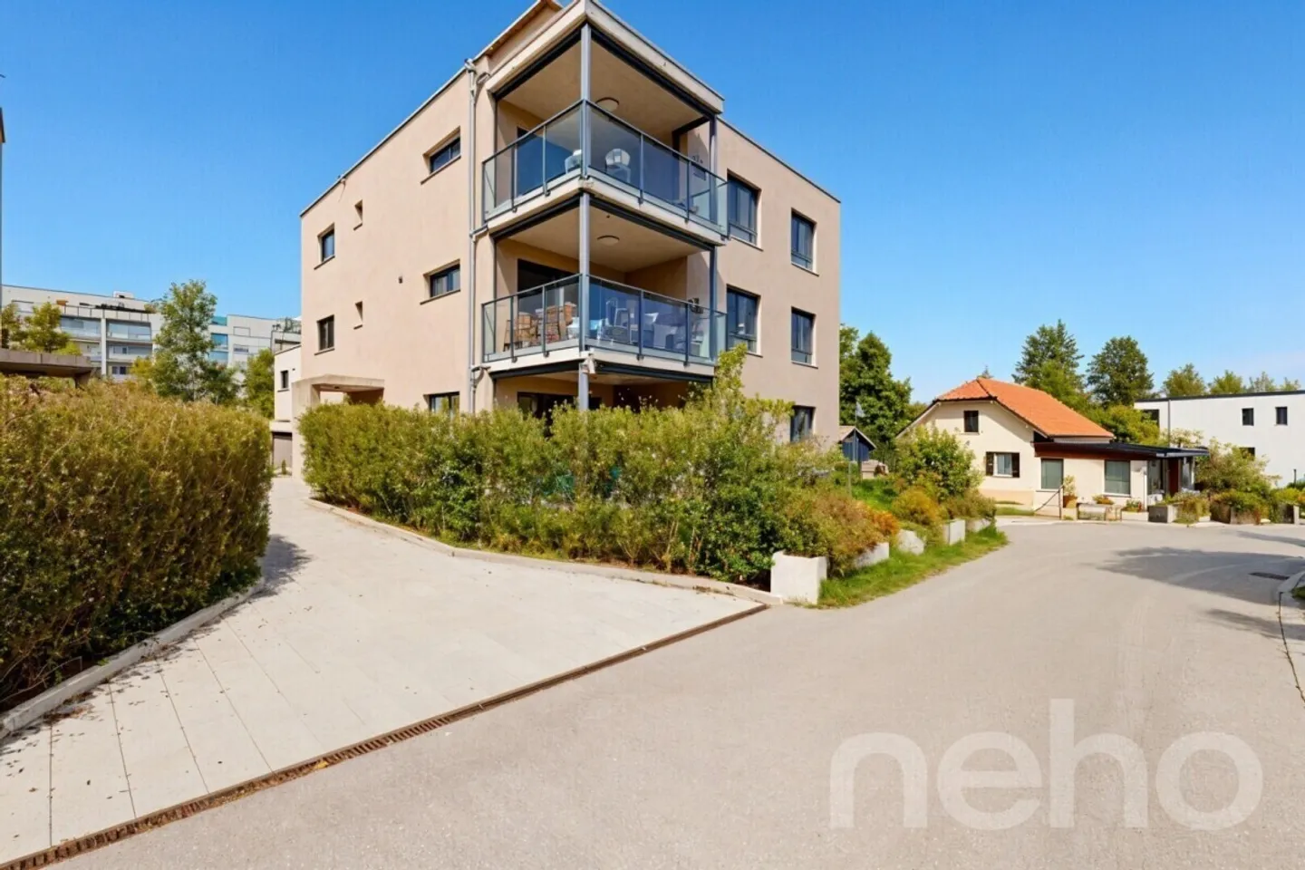 Attico esposto a sud in una zona tranquilla tra città e campagna - Foto 3 di 12