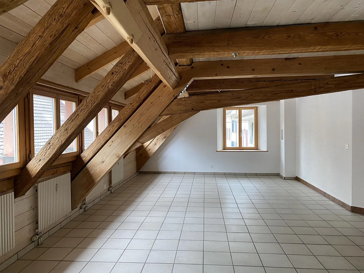 Ampio appartamento di 3,5 stanze - Foto 5 di 11
