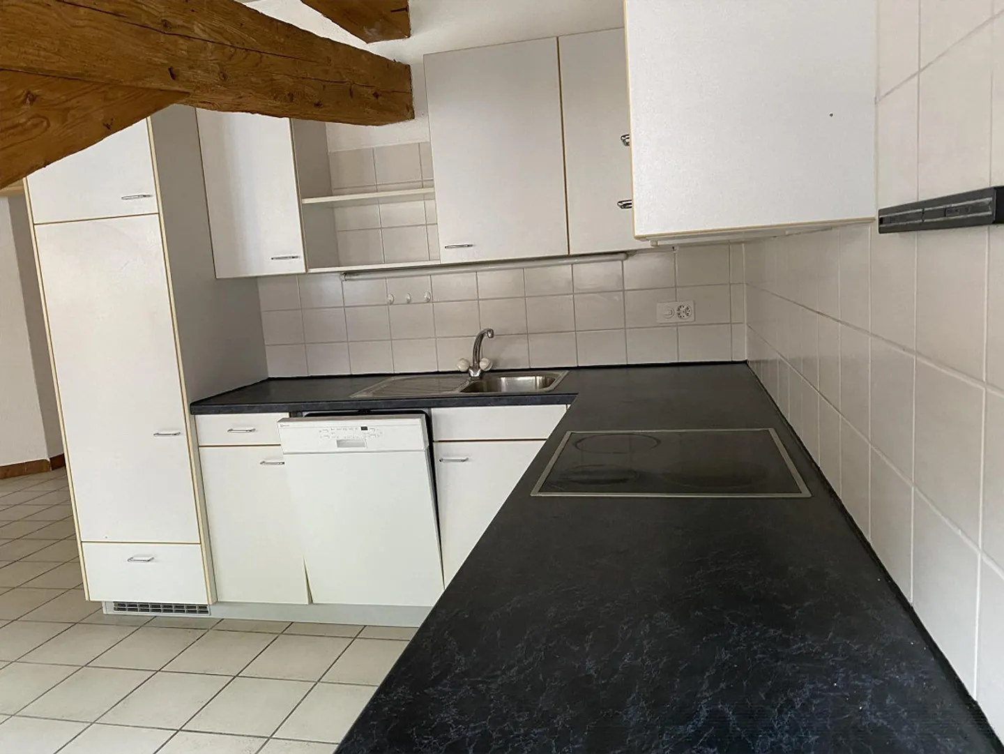 Ampio appartamento di 3,5 stanze - Foto 7 di 11